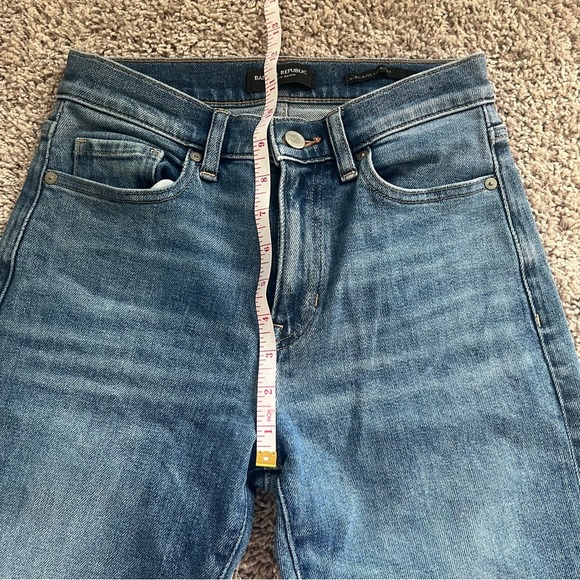 {Banana Republic} High Rise Straight Medium Wash Jeans - Picture 3 of 10